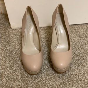 Aldo Beige Platform Heels Size 8